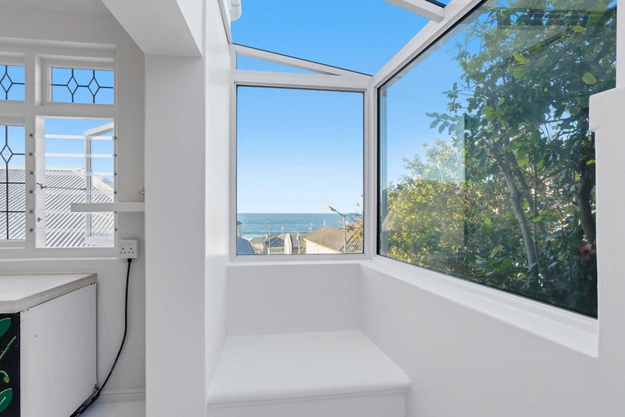 4 Bedroom Property for Sale in Kalk Bay Western Cape